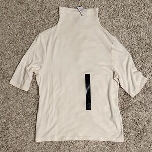 Banana Republic Cream Short Sleeve Top